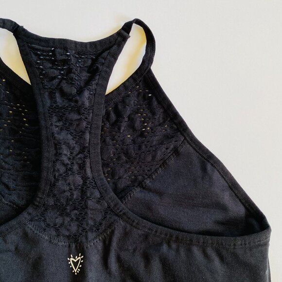 Betsey Johnson Black Sports Activewear Bra w/Eyelets size M Excellent Condition - Picture 6 of 9